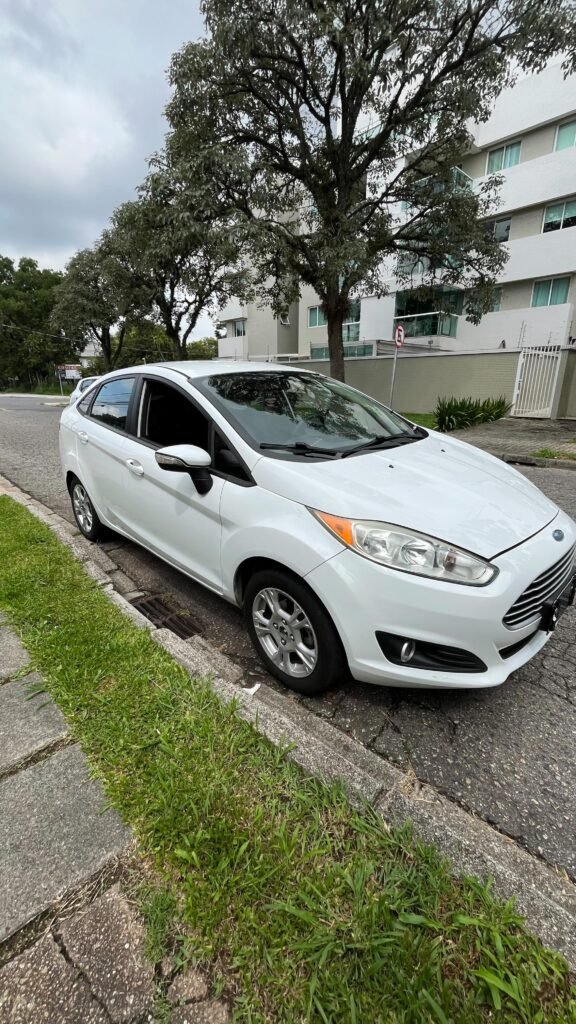 🔥 FIESTA SEDAN 1.6 2015 🔥