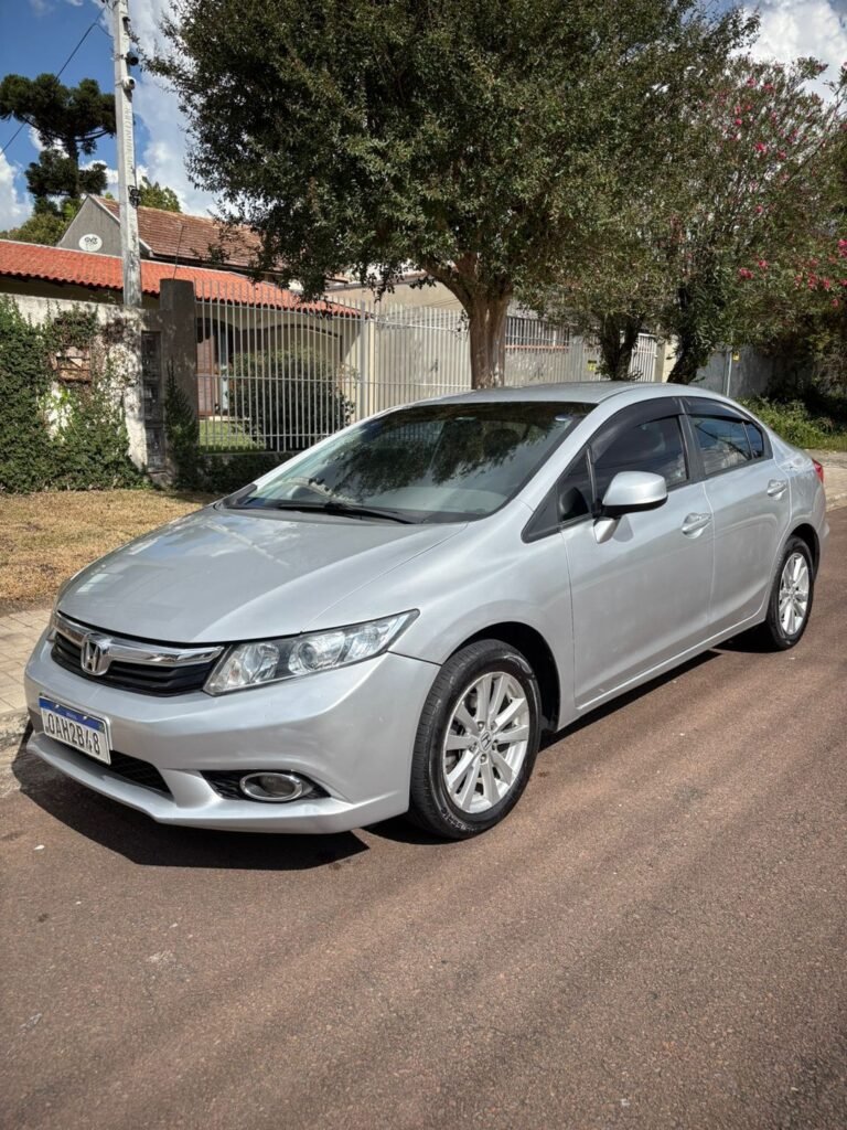 *CIVIC 1.8 AUT 2013*