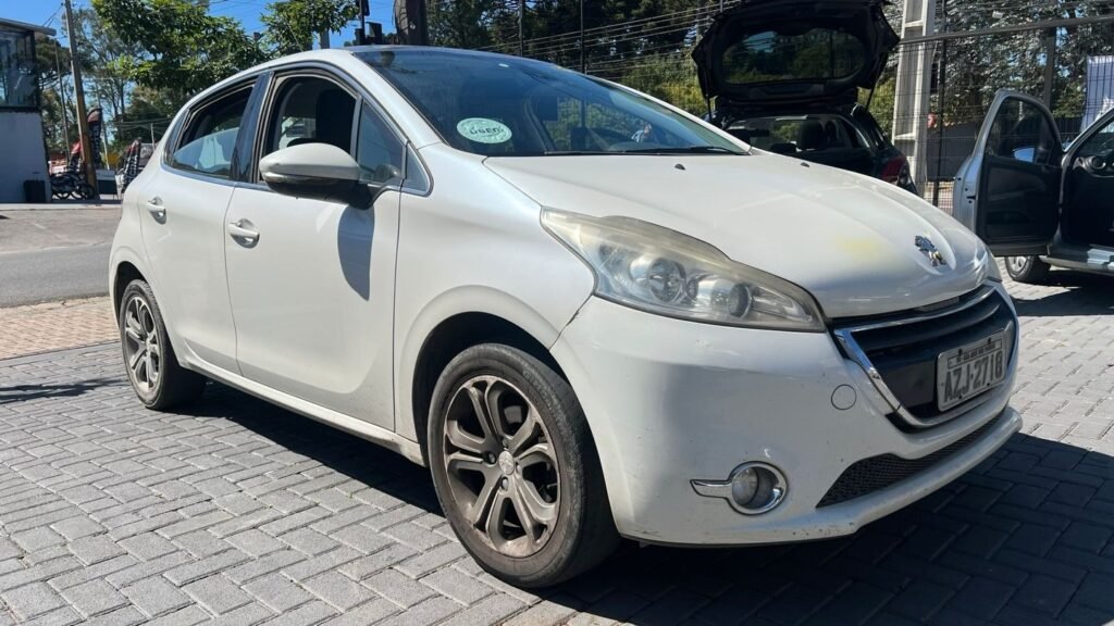 PEUGEOT 208 GRIFFE 1.6 2015
